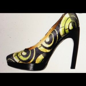 Dries Van Noten Afrocentric Inspired Heels, 38 1/2